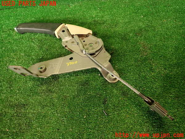 2UPJ-9239207550]ボルボ・V70(SB5244W)サイドブレーキレバー 中古_2