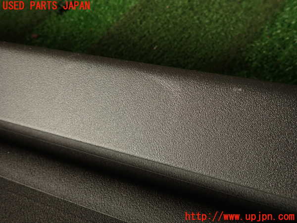 2UPJ-9239207761]ボルボ・V70(SB5244W)トノカバー1 中古_3