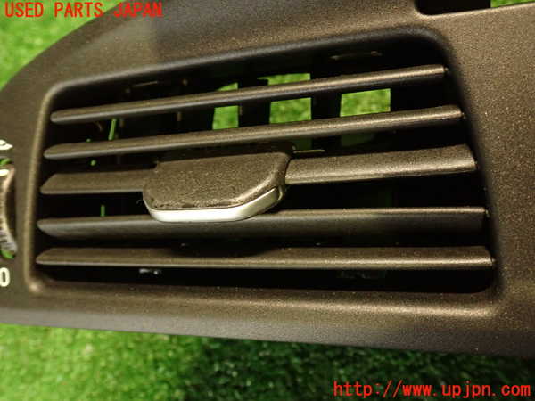 2UPJ-9239207526]ボルボ・V70(SB5244W)エアコン吹き出し口1(真中) ジャンク_5