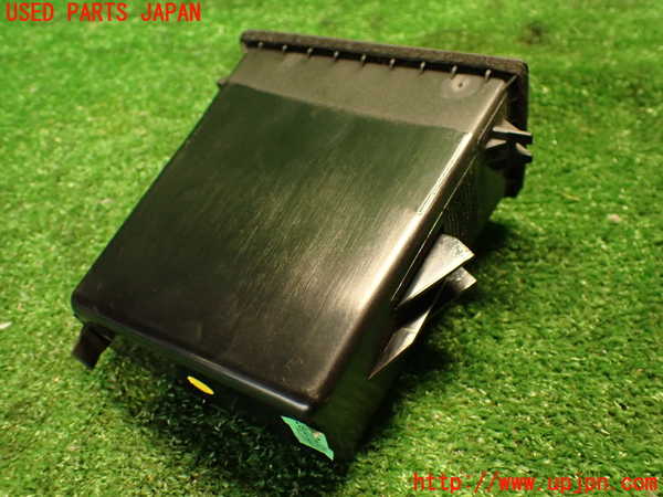 2UPJ-9239207841]ボルボ・V70(SB5244W)小物入れ1 中古_2