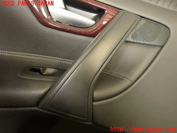 2UPJ-9239201264]ボルボ・V70(SB5244W)左前ドア内張り 中古_2