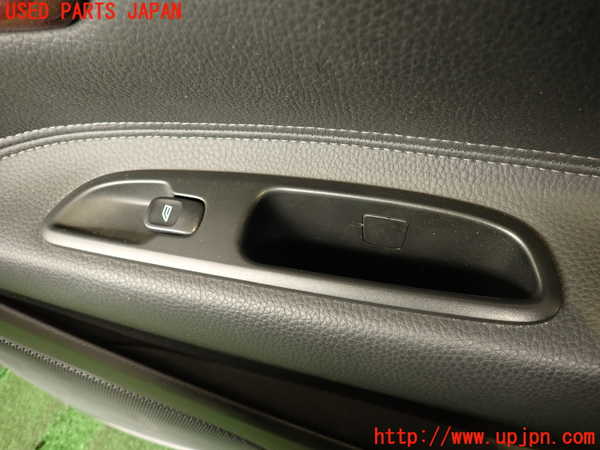 2UPJ-9239201294]ボルボ・V70(SB5244W)右後ドア内張り 中古_3