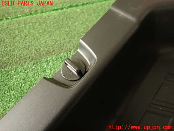 2UPJ-9239207773]ボルボ・V70(SB5244W)ラゲッジトレイ3 中古_4