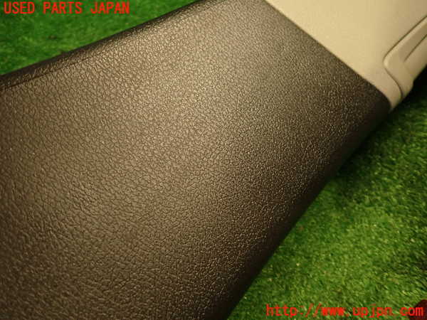 2UPJ-9239207665]ボルボ・V70(SB5244W)右センターピラートリム 中古_4