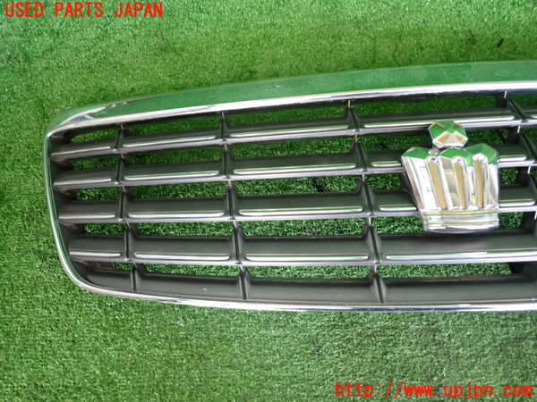 2UPJ-9239211050]クラウン ロイヤル(GRS182)ラジエターグリル 中古_4