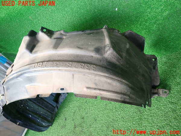 2UPJ-9239211092]クラウン ロイヤル(GRS182)左前フェンダーライナー 中古_3
