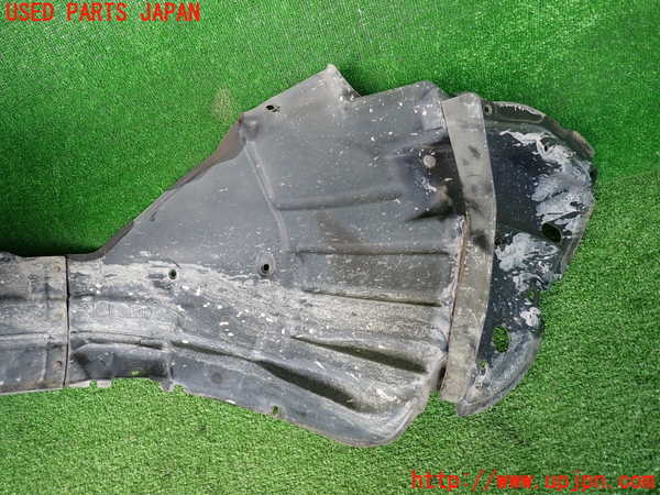 2UPJ-9239211092]クラウン ロイヤル(GRS182)左前フェンダーライナー 中古_5