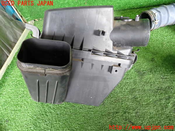 2UPJ-9239212560]クラウン ロイヤル(GRS182)エアクリーナーボックス 中古_3