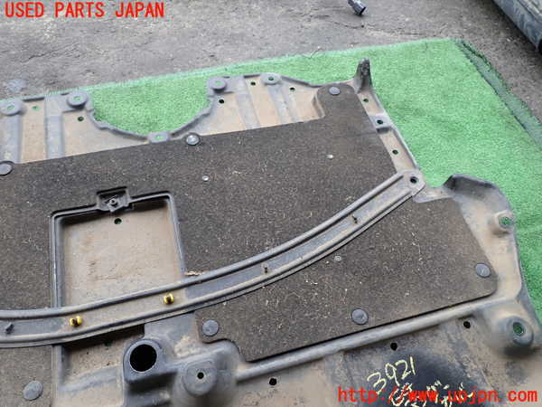 2UPJ-9239212170]クラウン ロイヤル(GRS182)エンジンアンダーカバー 中古_2