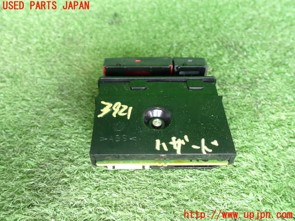 2UPJ-9239216290]クラウン ロイヤル(GRS182)ハザードスイッチ 中古_2