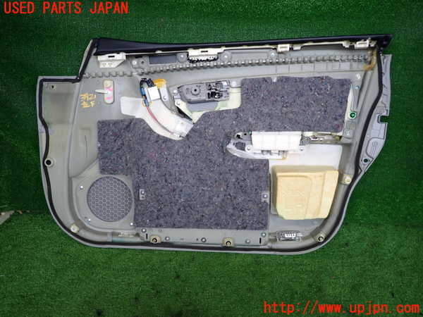 2UPJ-9239211264]クラウン ロイヤル(GRS182)左前ドア内張り 中古_2