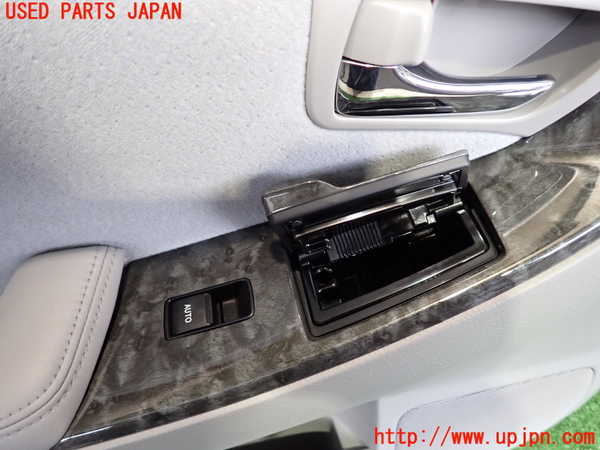 2UPJ-9239211324]クラウン ロイヤル(GRS182)左後ドア内張り 中古_3