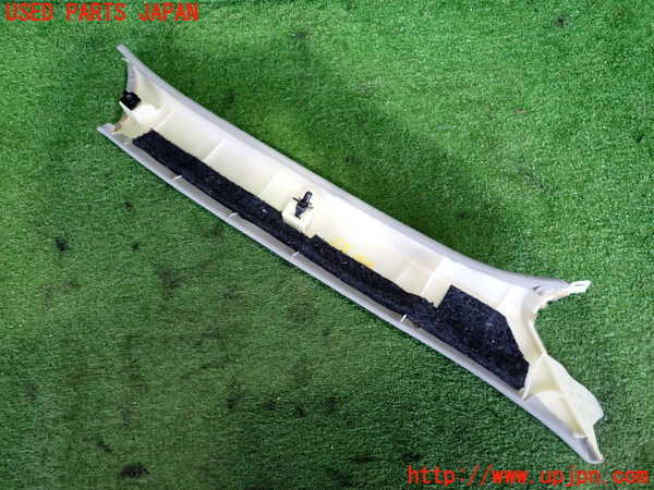 2UPJ-9239217660]クラウン ロイヤル(GRS182)左フロントピラートリム 中古_4