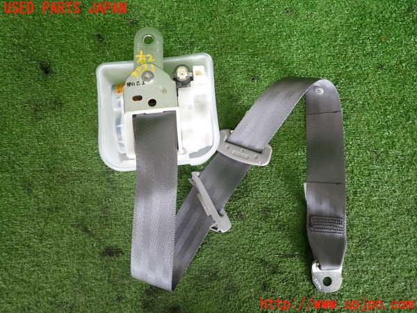 2UPJ-9239217155]クラウン ロイヤル(GRS182)右2列目シートベルト 中古_2