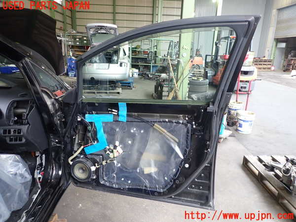 2UPJ-9239221230]日産リーフ(AZE0)右前ドア 中古 NSG M3O8 43R-00011_4