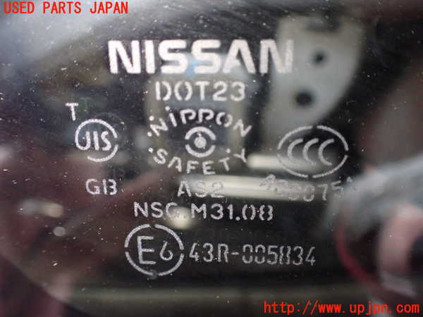 2UPJ-9239221200]日産リーフ(AZE0)右フロント三角窓ガラス 中古 NSG M31O8 43R-005834_2
