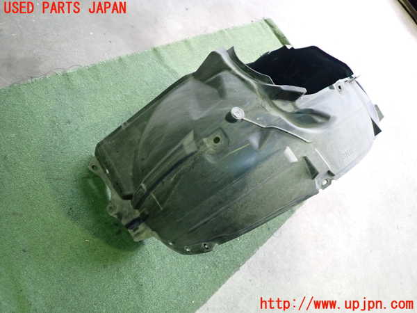 2UPJ-9239221090]日産リーフ(AZE0)右前フェンダーライナー 中古_2