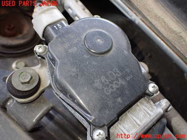 2UPJ-9239226770]日産リーフ(AZE0)フロントワイパーモーター 中古_2