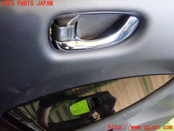 2UPJ-9239221264]日産リーフ(AZE0)左前ドア内張り 中古_3
