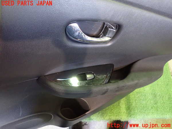 2UPJ-9239221294]日産リーフ(AZE0)右後ドア内張り 中古_3