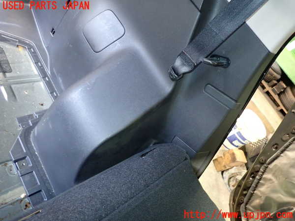 2UPJ-9239227680]日産リーフ(AZE0)左リアピラートリム 中古_2