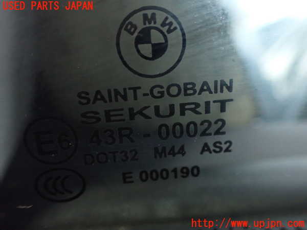 2UPJ-9239231382]BMW 318ti(AU20)(E46/5系)左クォーターガラス 中古(43R-00022 M44)_2