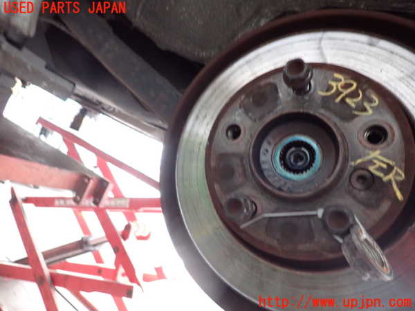 2UPJ-9239234305]BMW 318ti(AU20)(E46/5系)左リアナックルハブ 中古_2