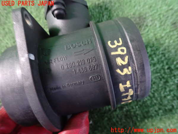 2UPJ-9239236320]BMW 318ti(AU20)(E46/5系)エアフロメーター エアマスセンサー 中古_3