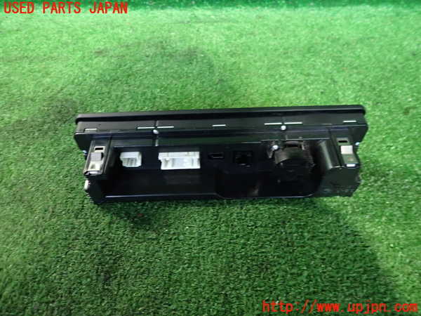 2UPJ-9239236066]BMW 318ti(AU20)(E46/5系)エアコンスイッチ1 中古_2