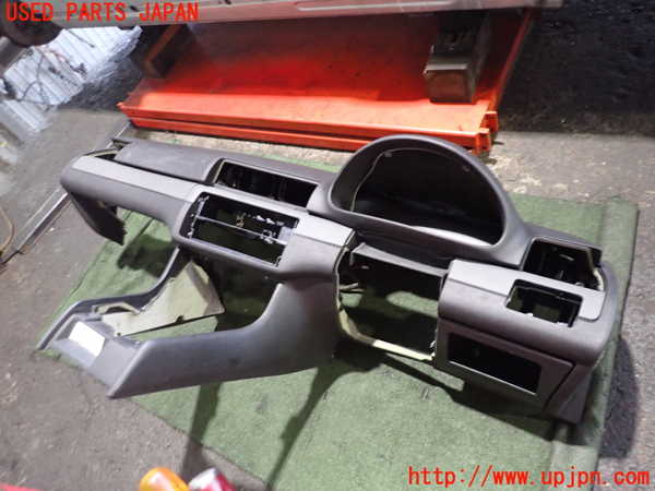2UPJ-9239237505]BMW 318ti(AU20)(E46/5系)ダッシュボード 中古_2