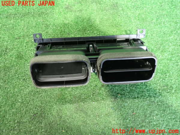 2UPJ-9239237526]BMW 318ti(AU20)(E46/5系)エアコン吹き出し口1 (真中) 中古_2