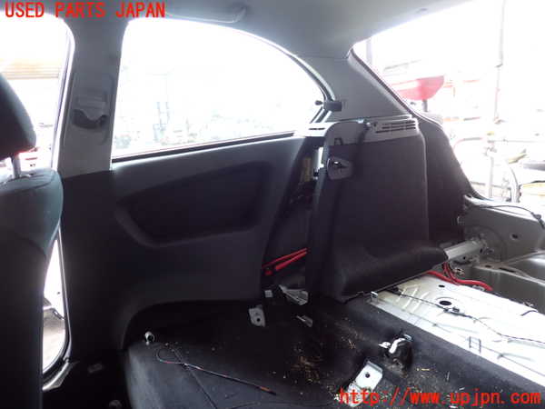 2UPJ-9239237675]BMW 318ti(AU20)(E46/5系)右リアピラートリム 中古_1