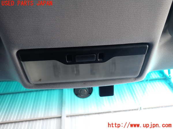 2UPJ-9239236411]BMW 318ti(AU20)(E46/5系)ルームランプ1 (1列目真中) 中古_1