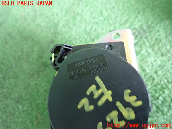 2UPJ-9239237185]BMW 318ti(AU20)(E46/5系)左2列目シートベルト 中古_2