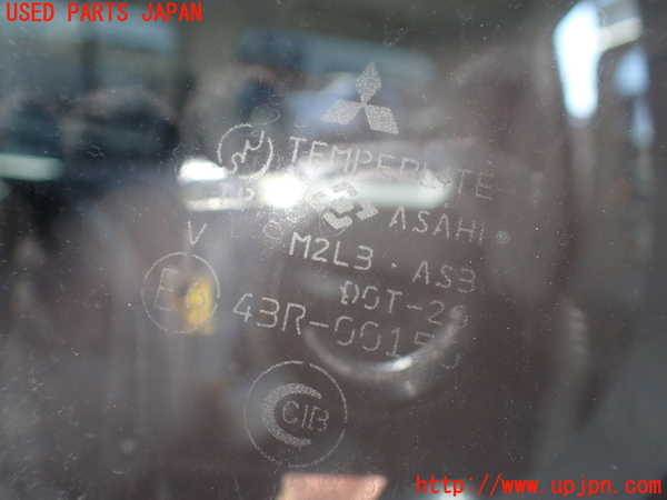 1UPJ-9239241382]パジェロ(V75W)左クォーターガラス 中古 ASAHI M2L3 43R-00150_3