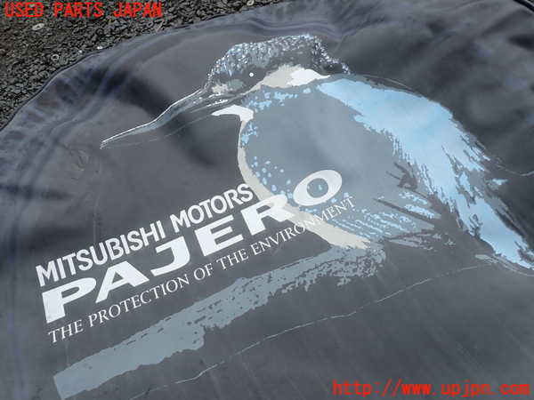 1UPJ-9239241705]パジェロ(V75W)スペアタイヤカバー 中古_2