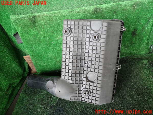 1UPJ-9239242560]パジェロ(V75W)エアクリーナーボックス 中古_2