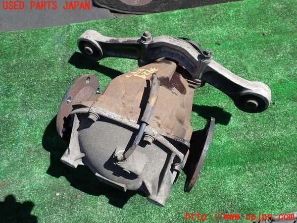 1UPJ-9239244355]パジェロ(V75W)リアデフ 中古_2