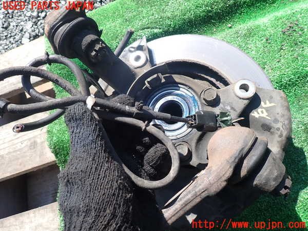 1UPJ-9239244290]パジェロ(V75W)右フロントナックルハブ 中古_3