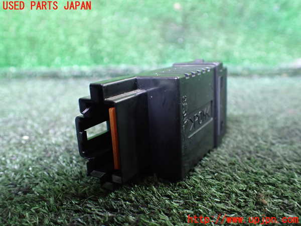 1UPJ-9239246307]パジェロ(V75W)スイッチ2(メーター照度) 中古_2