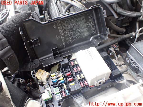 1UPJ-9239246742]パジェロ(V75W)ヒューズボックス2(EGルーム内助手席側) 中古_2
