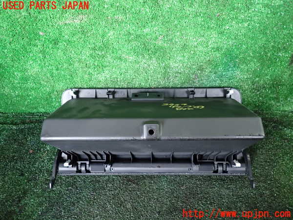 1UPJ-9239247516]パジェロ(V75W)グローブボックス1 中古_3