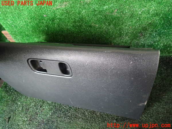 1UPJ-9239247517]パジェロ(V75W)グローブボックス2 中古_2