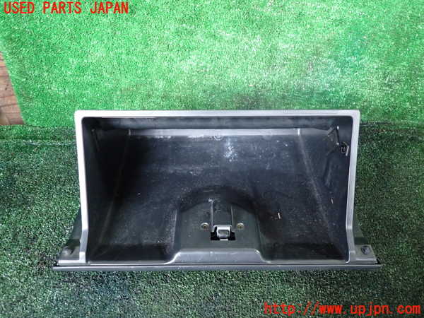 1UPJ-9239247517]パジェロ(V75W)グローブボックス2 中古_3