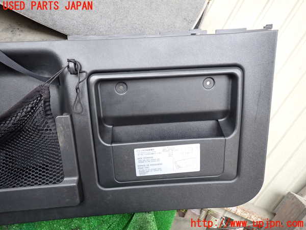1UPJ-9239241578]パジェロ(V75W)バックドア内張り 中古_3