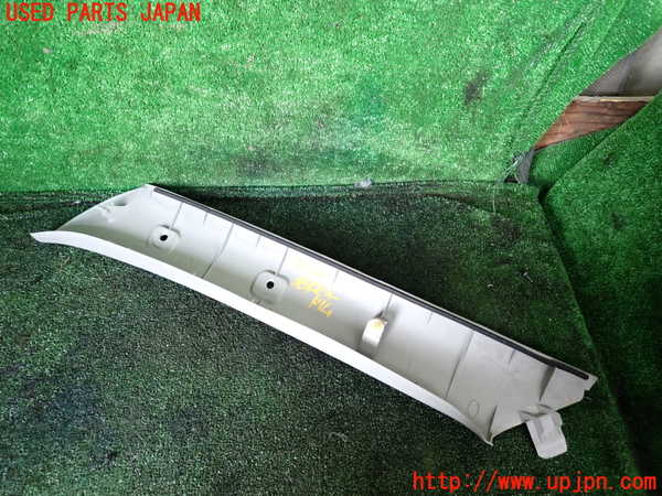 1UPJ-9239247655]パジェロ(V75W)右フロントピラートリム 中古_2