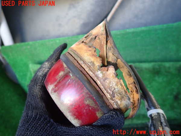 1UPJ-9239251530]三菱ジープ(J53)右テールランプ 【ジャンク】_2