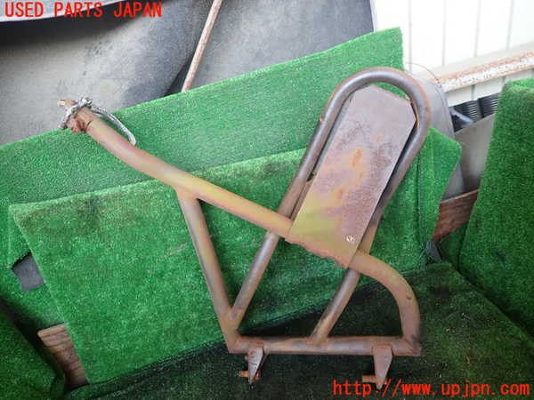 1UPJ-9239251700]三菱ジープ(J53)スペアタイヤキャリア 中古_2