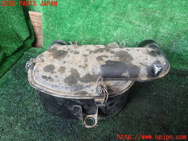 1UPJ-9239252560]三菱ジープ(J53)エアクリーナーボックス 中古_2