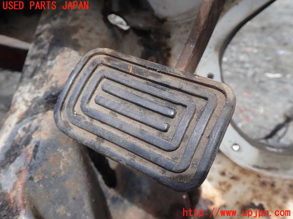 1UPJ-9239257590]三菱ジープ(J53)クラッチペダル 中古_2